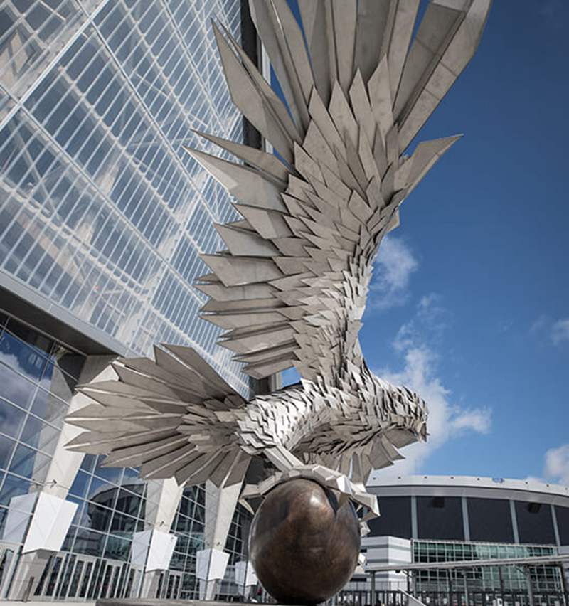 outdoor metal eagle sculpture