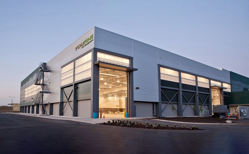 Bronze man sculpture-YouFine Sculpture