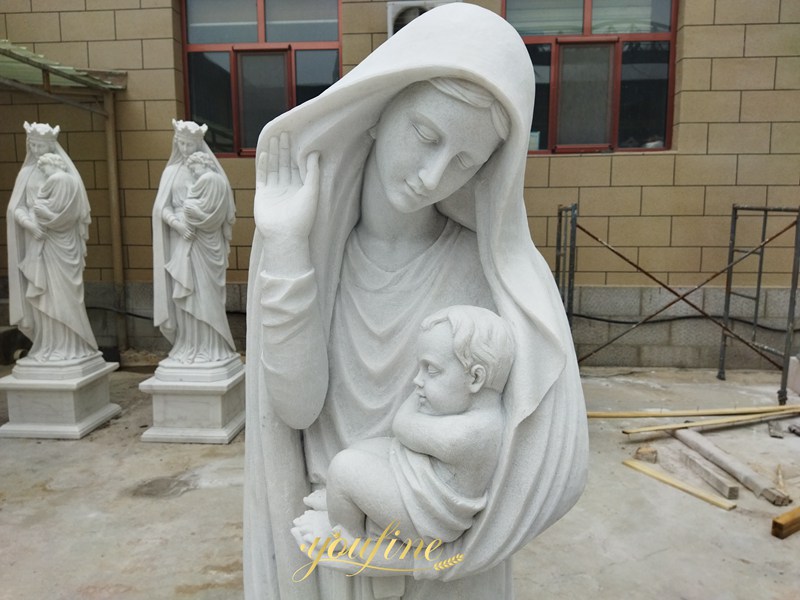 Madonna and Child statue details