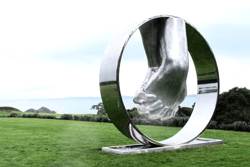 Famous Modern Sculpture Description