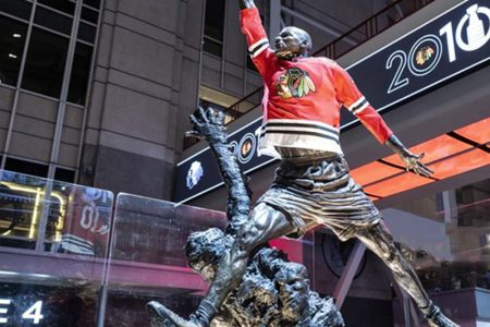 michael jordan statue