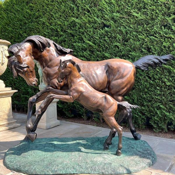 bronze horse sculptures for Racecourses