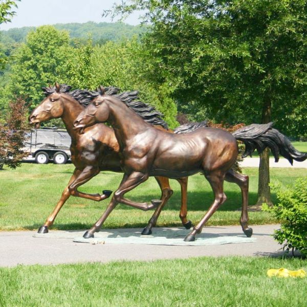 large bronze horse Racecourse sculptures