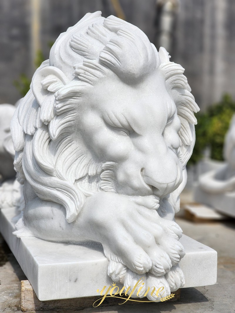 sleeping lion statue details