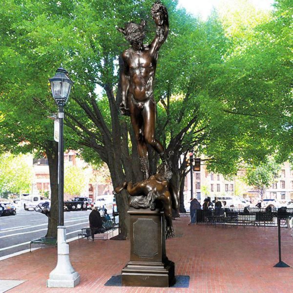 perseus with the head of medusa