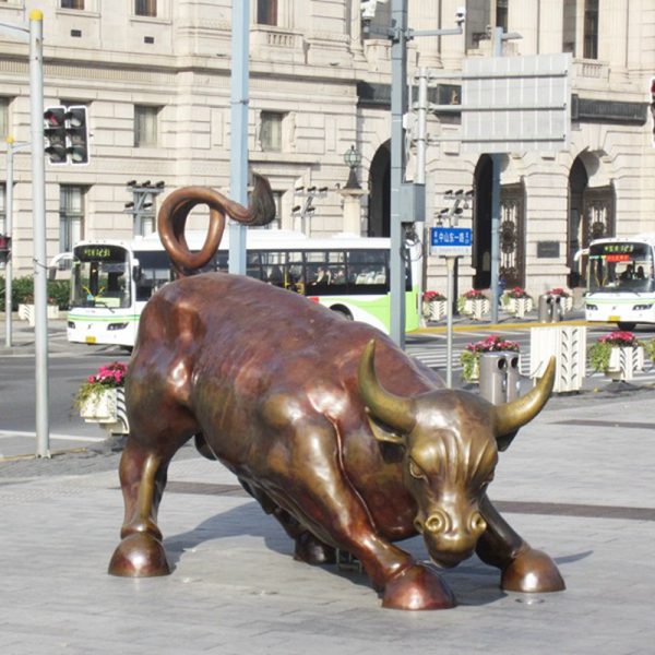 bull statue shanghai