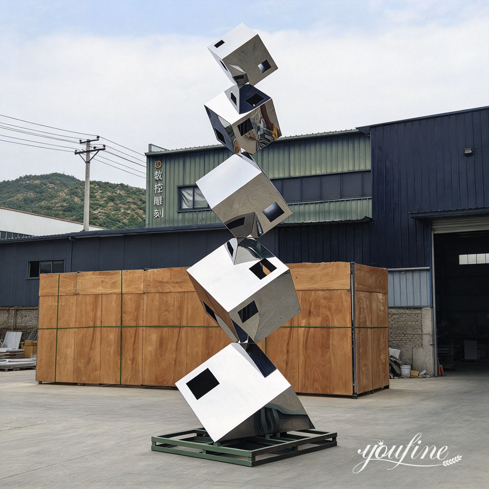 sculpture cubique en métal finie à YouFine Factory (1)