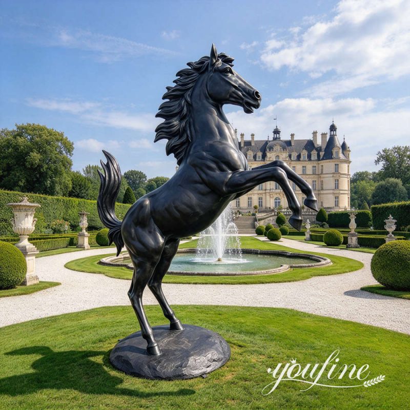 groot bronzen Ferrari-paardenbeeld