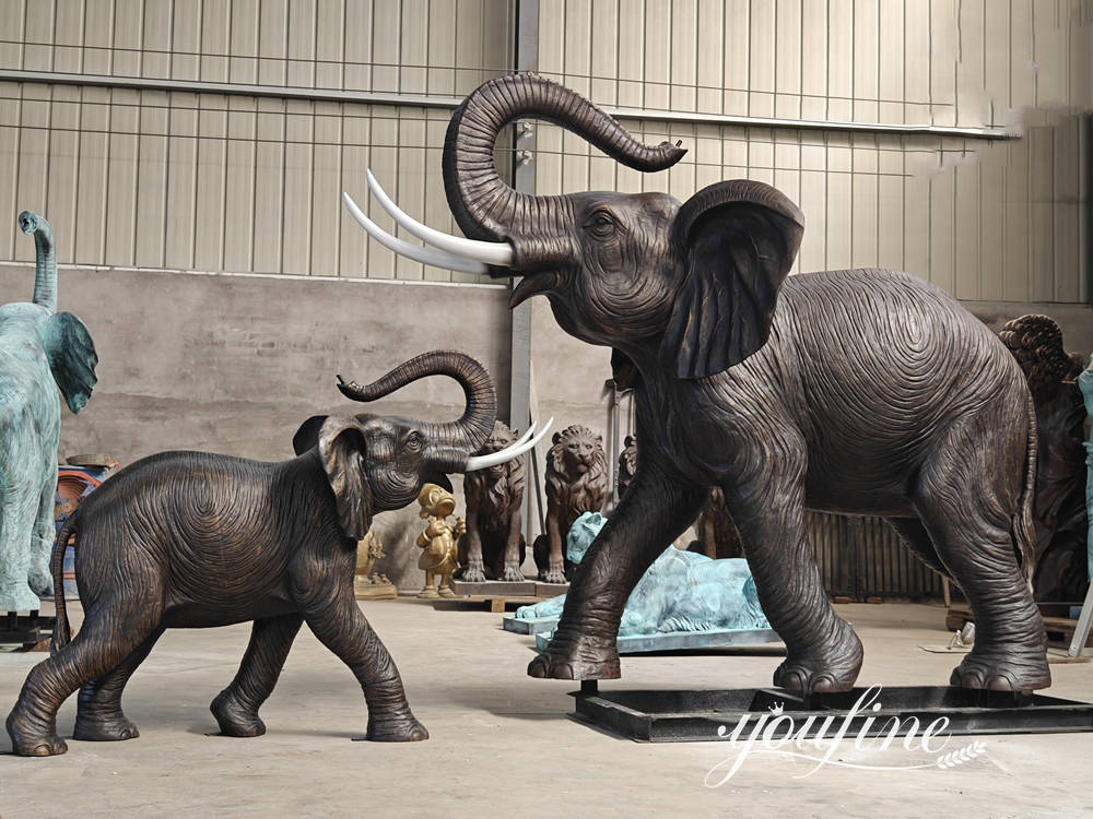 grote olifantensculptuur