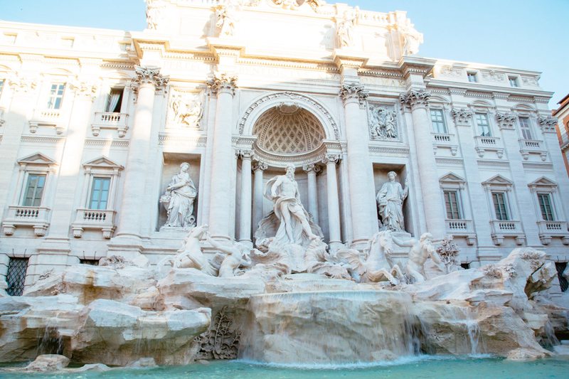 trevi fountain