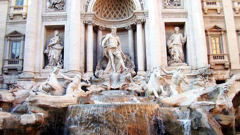 trevi fountain