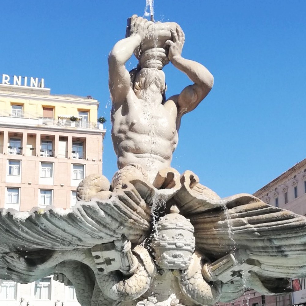 Classic style Bernini Triton Fountain