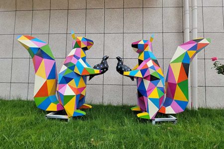 Geometric Colorful Metal Squirrel Sculpture Factory Supplier CSS-813