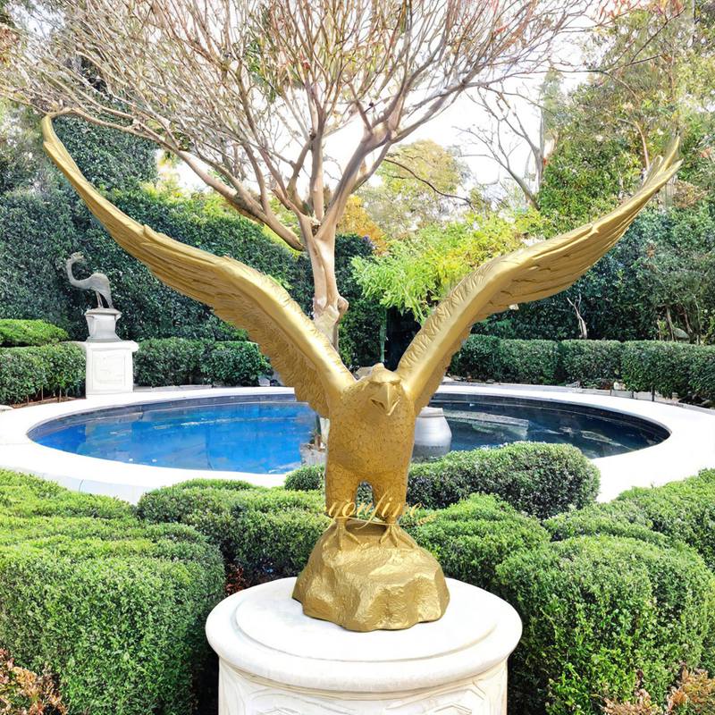 Large Golden Eagle Statue BOKK-340