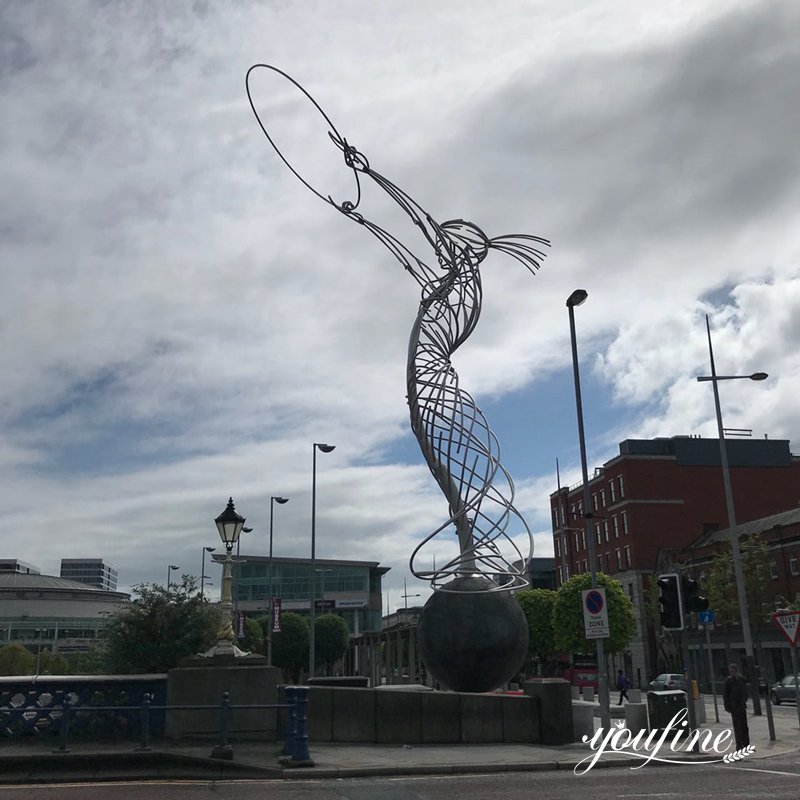 nuala with the hula belfast - YouFine Sculpture (