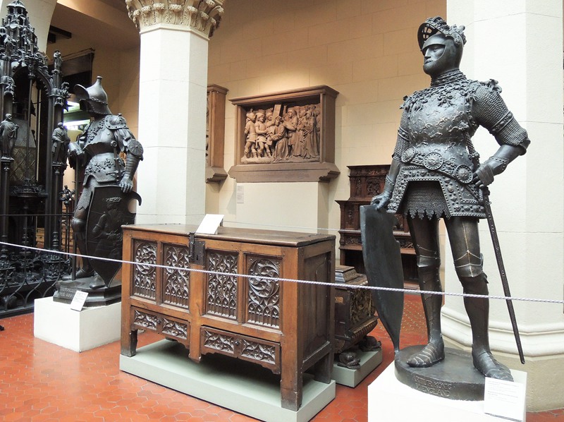 Bronze figure sculpture