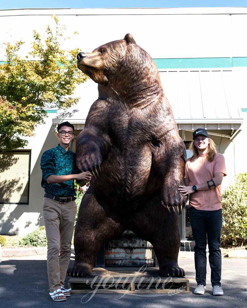 George Fox University 10-foot-tall Bronze Bear 