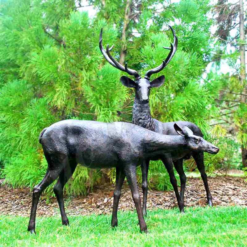 Outdoor Bronze Doe and Deer Statue for the Yard Factory Supply