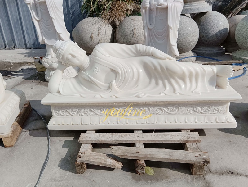 sleeping buddha statue