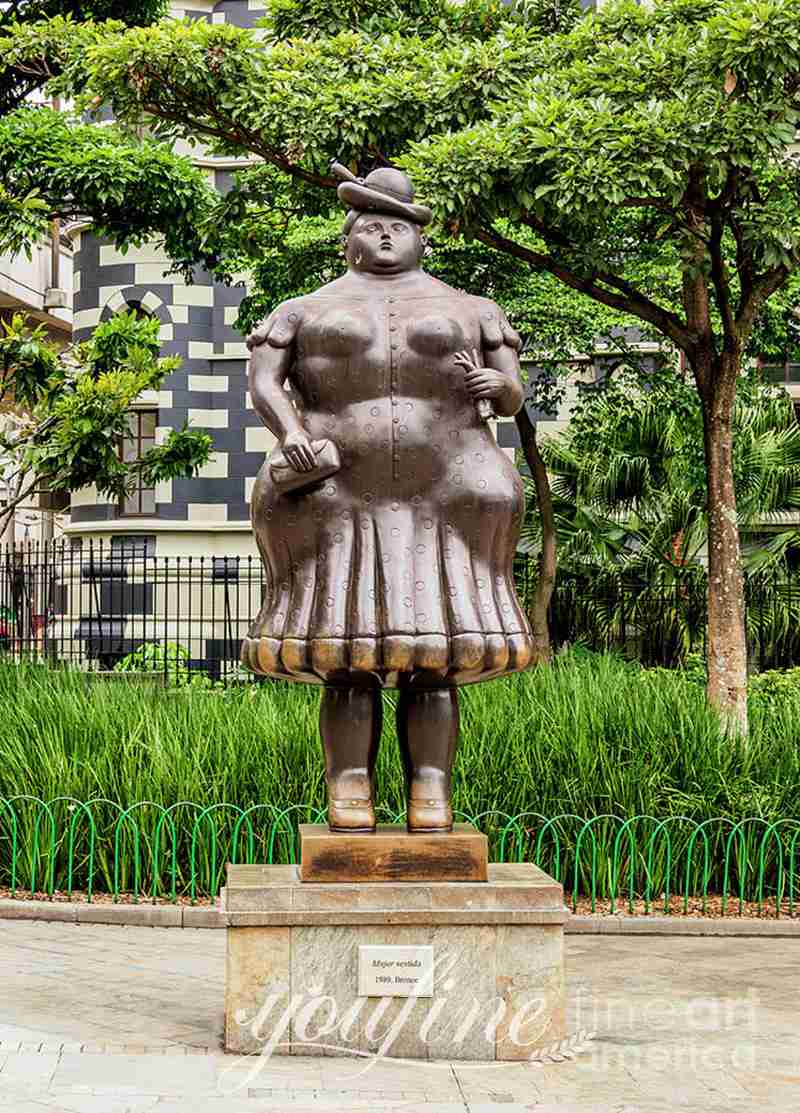 Standing Woman Sculpture-YouFine Sculpture