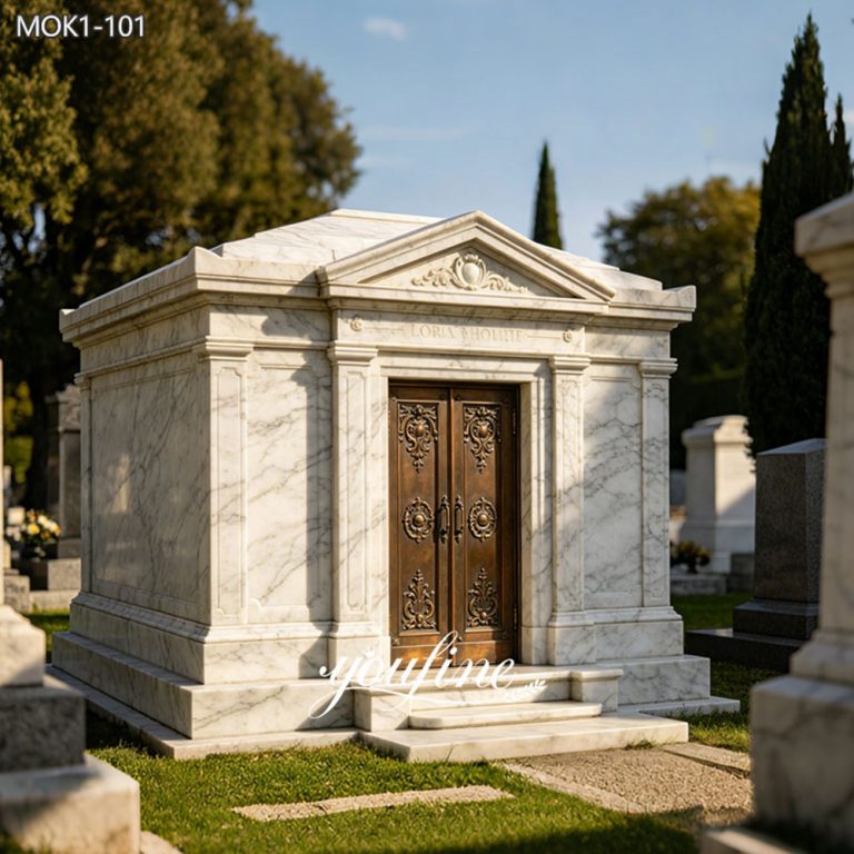 Marble Family Mausoleum with Bronze Doors for Cemetery