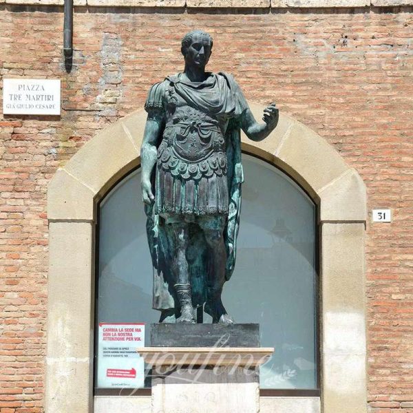 Where is Julius Caesar Statue?