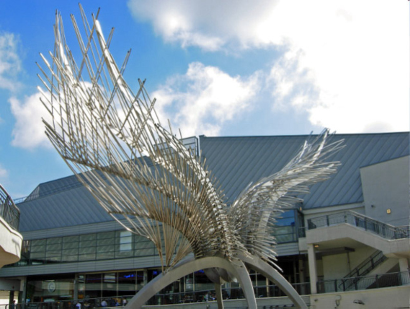 Modern outdoor wing sculpture - YouFine Sculpture