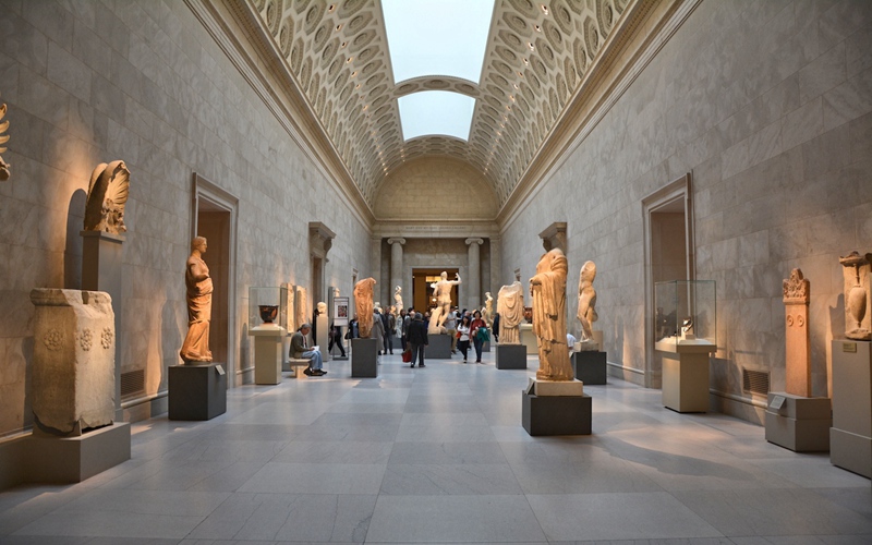 Why Are Many Greek or Roman Statues Missing Heads?
