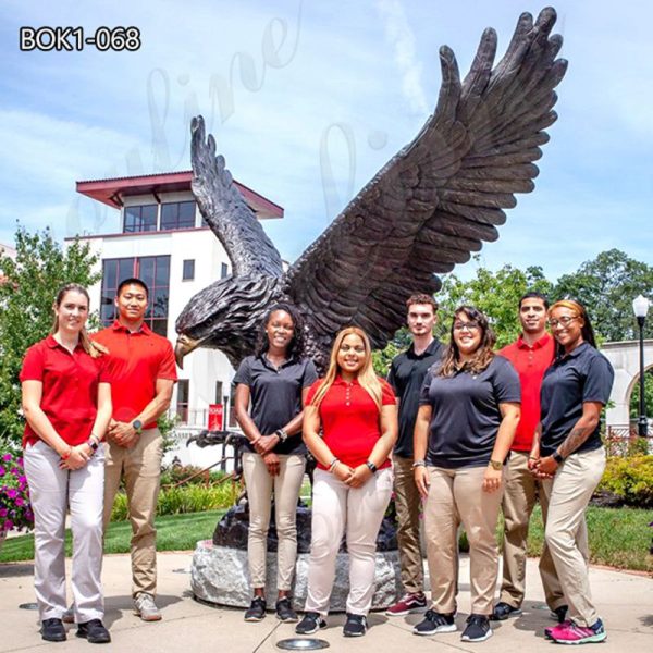 bronze hawk sculpture-YouFine Sculpture