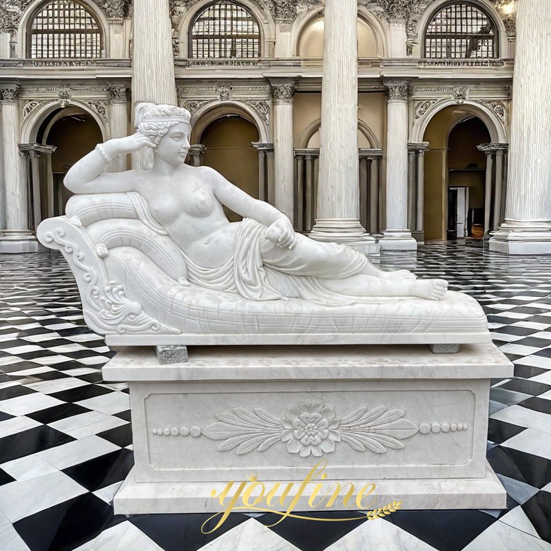famous Paolina Bonaparte statue