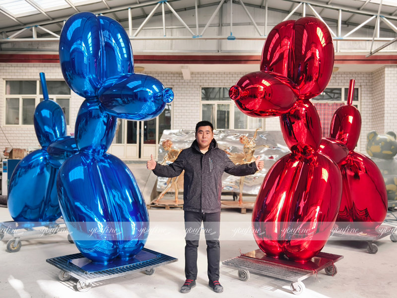large balloon dog sculpture replica