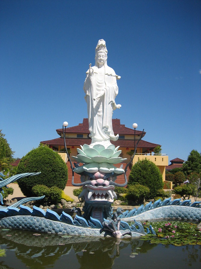 white guanyin statue - YouFine Sculpture