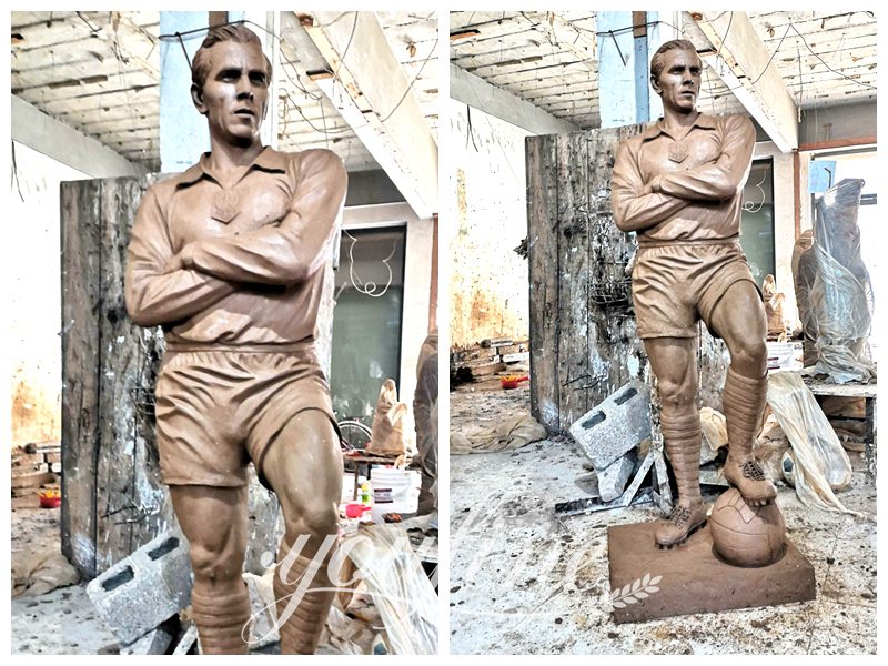 Footballer Gerard Cieślik Statue