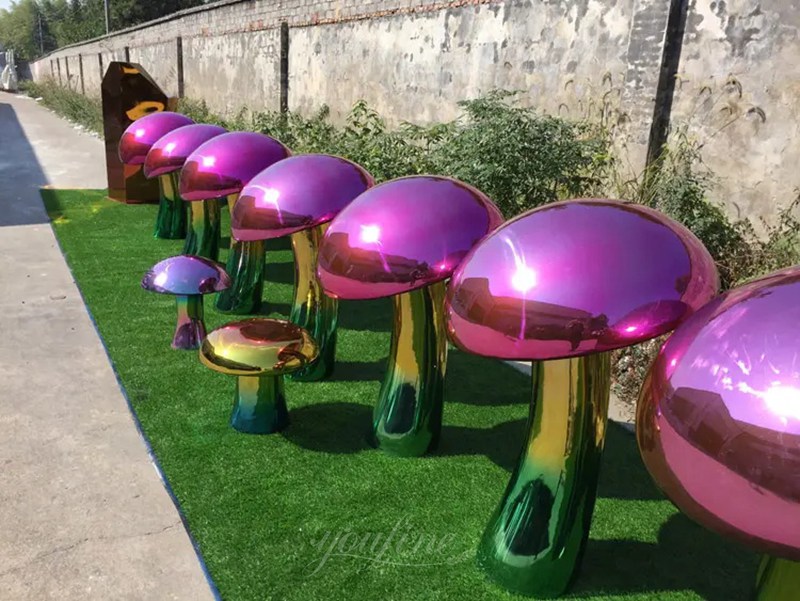 metal mushroom sculpture 