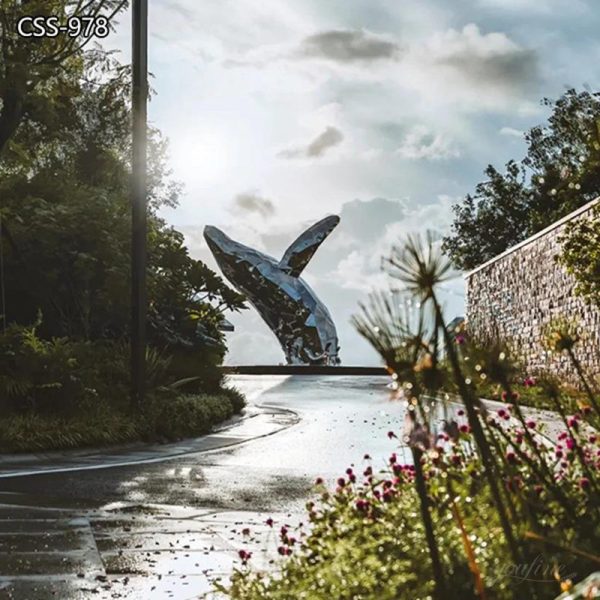Stainless Steel Brilliance Metal Whale Sculpture Jumping out of the Water (1)