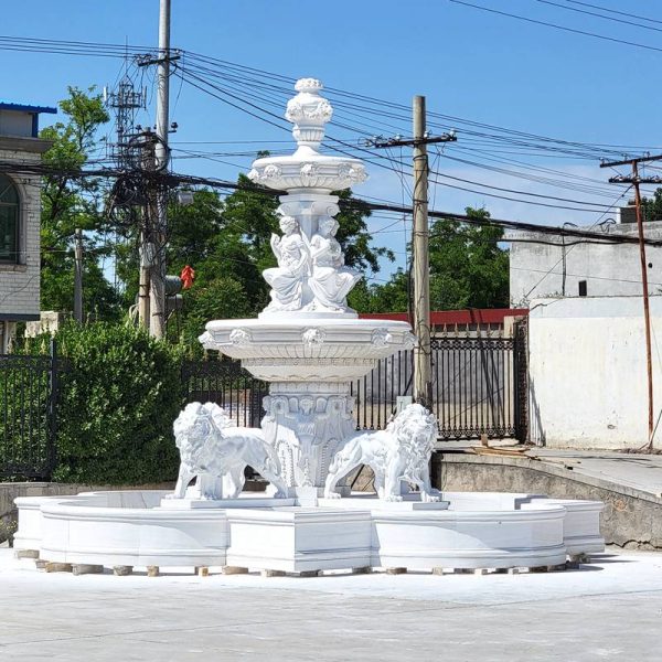 lion fountain outdoor