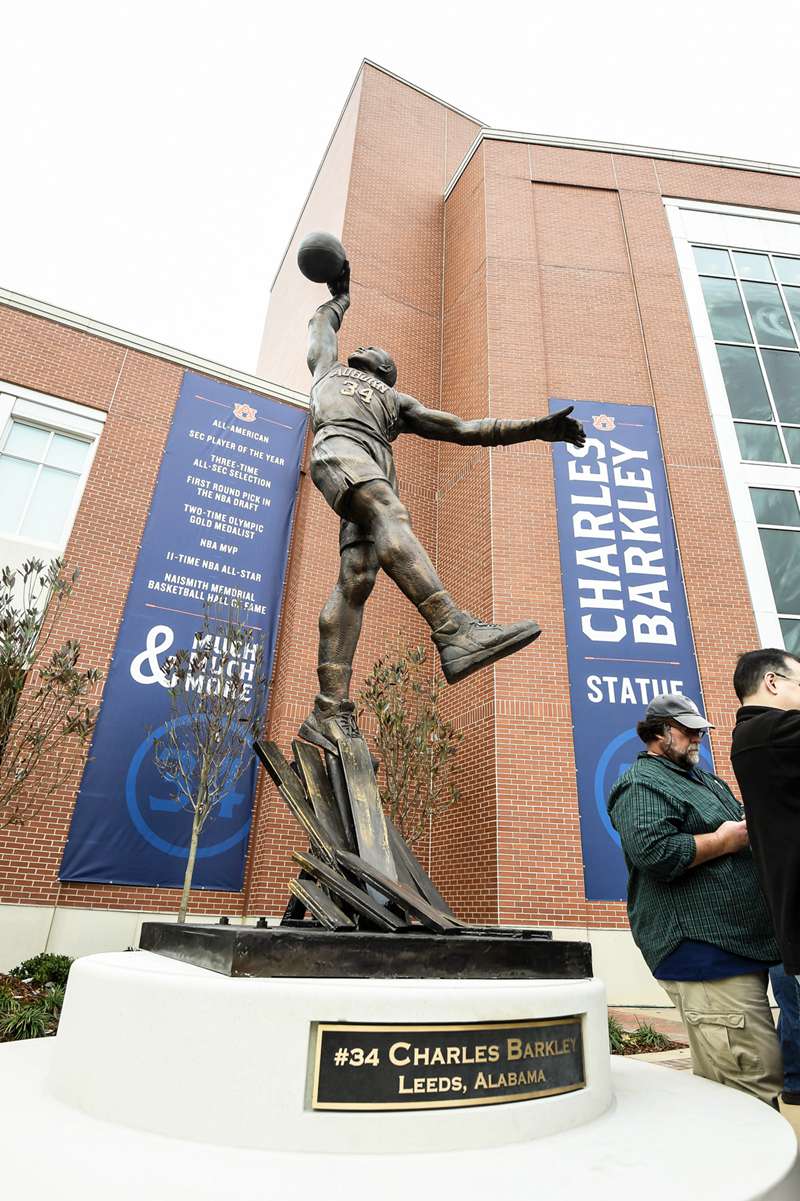 Charles Barkley statue