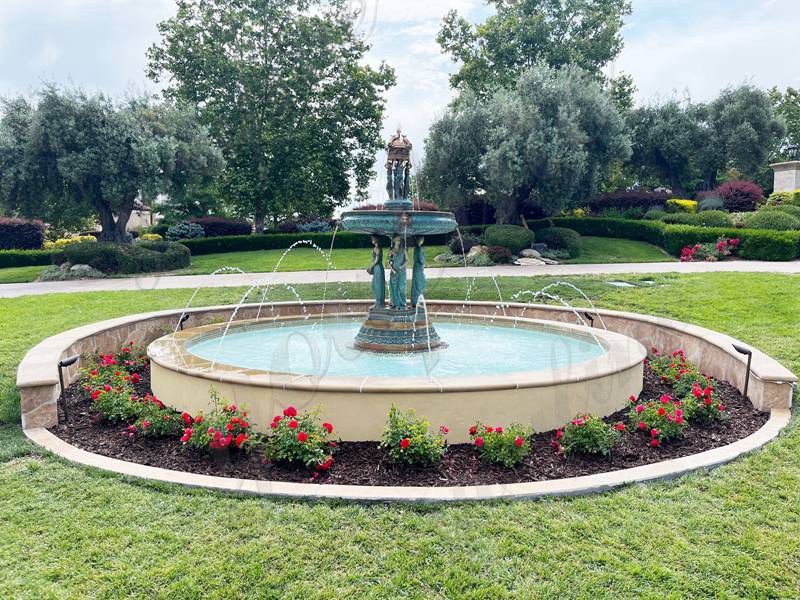 Garden centerpiece fountain