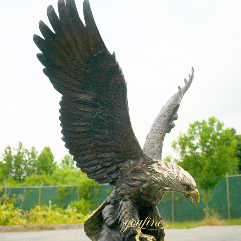 Flying Eagle Statue With Wave Base BOKK-342