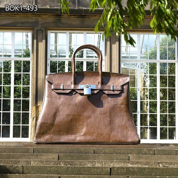 bronze-handbag sculpture