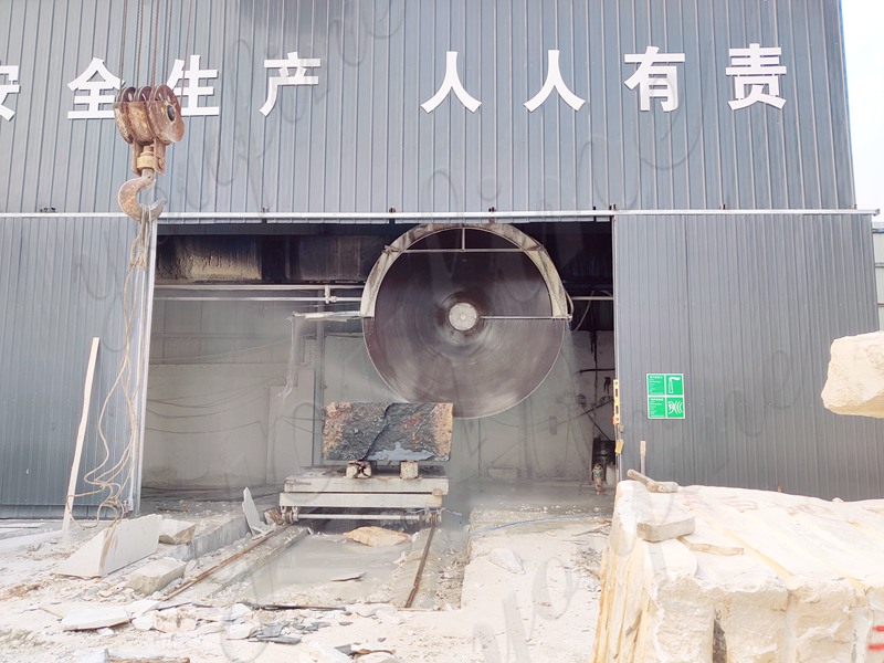YouFine Cutting Marble Raw Materials