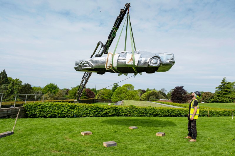 bronze statue Lifting Equipment