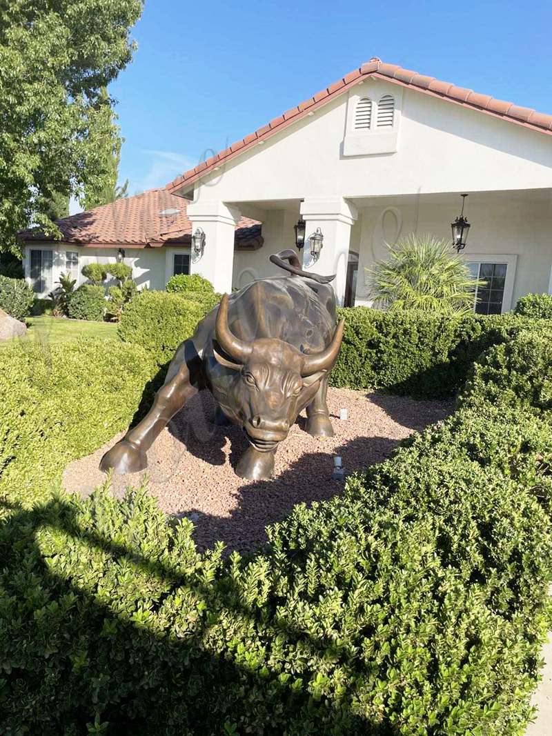 Bronze Bull Statue In Wall Street for American Customers