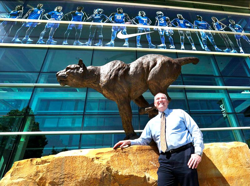 Bronze life size cougar statue