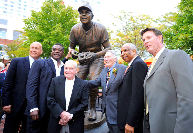 Brooks Robinson bronze Statue