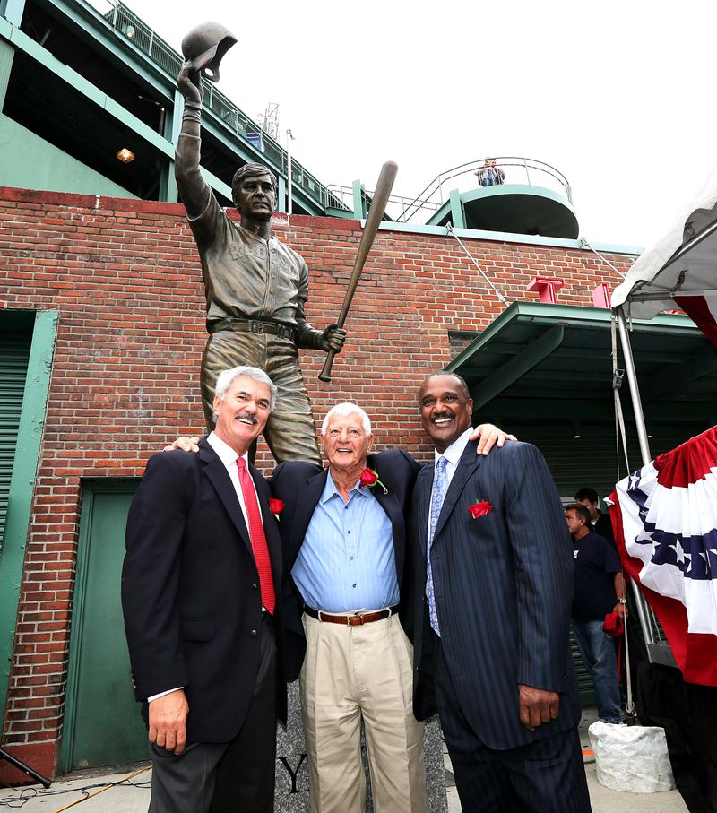 Carl Yastrzemski bronze Statue