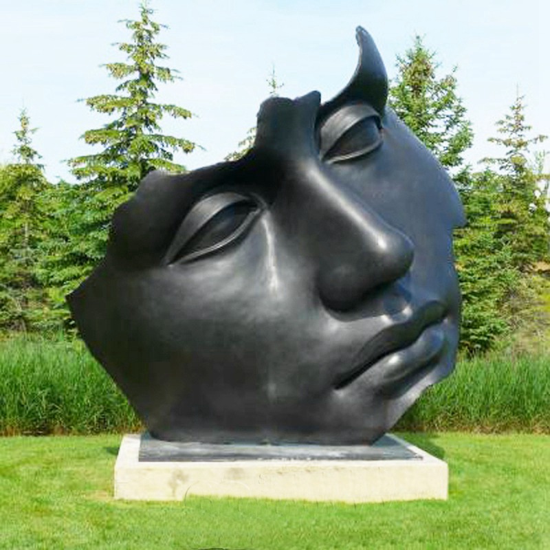 Large-metal-face-sculpture