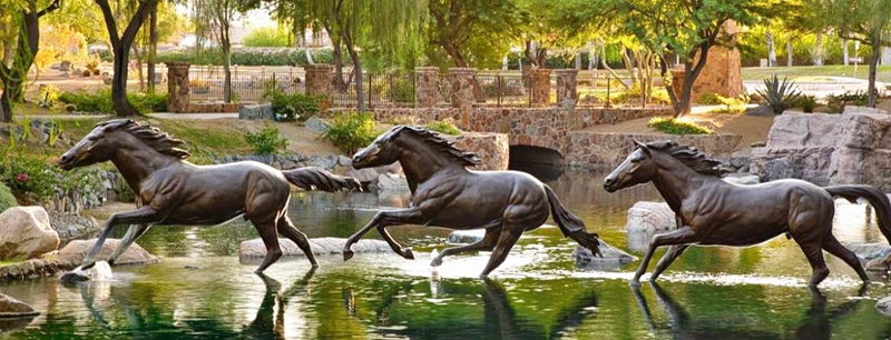 Realistic Horse Sculpture