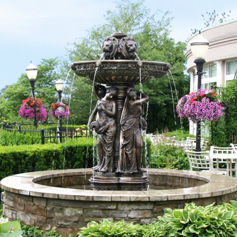 Sculpted water feature