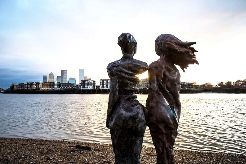 bronze Pirat Sculpture